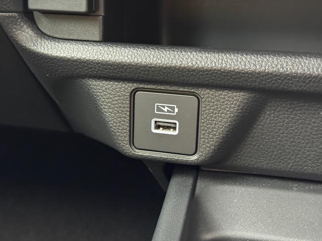 ＷＲ－Ｖ Ｚ＋　【フルＬＥＤヘッドライト！ホンダコネクテッドナビ！】ホンダセンシング　１７インチアルミホイール　フルオートエアコン　リアエアコン　電動格納式ドアミラー　本革巻きステアリングホイール　ＬＥＤフォグランプ（61枚目）