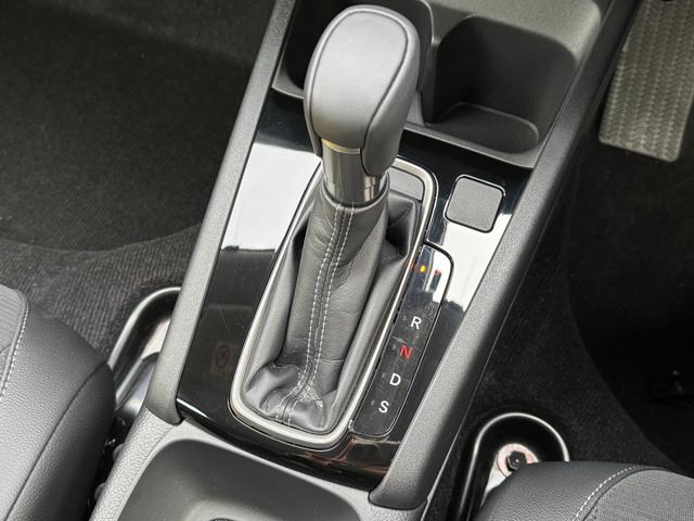 ＷＲ－Ｖ Ｚ＋　【フルＬＥＤヘッドライト！ホンダコネクテッドナビ！】ホンダセンシング　１７インチアルミホイール　フルオートエアコン　リアエアコン　電動格納式ドアミラー　本革巻きステアリングホイール　ＬＥＤフォグランプ（64枚目）
