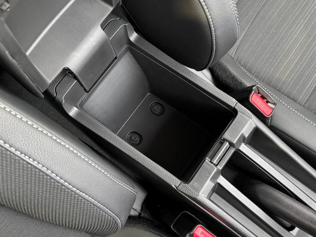 ＷＲ－Ｖ Ｚ＋　【フルＬＥＤヘッドライト！ホンダコネクテッドナビ！】ホンダセンシング　１７インチアルミホイール　フルオートエアコン　リアエアコン　電動格納式ドアミラー　本革巻きステアリングホイール　ＬＥＤフォグランプ（67枚目）