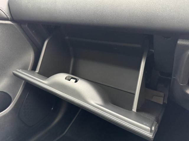 ＷＲ－Ｖ Ｚ＋　【フルＬＥＤヘッドライト！ホンダコネクテッドナビ！】ホンダセンシング　１７インチアルミホイール　フルオートエアコン　リアエアコン　電動格納式ドアミラー　本革巻きステアリングホイール　ＬＥＤフォグランプ（70枚目）