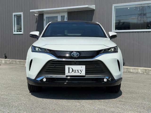 ハリアーハイブリッド Z レザーパッケージ・ナイトシェード 【特別仕様車!!!ナイトシェード!!!】調光パノラマルーフ パノラミックビューモニター 12.3インチディスプレイオーディオ JBLサウンドシステム AC100V電源 ベンチレーション シートヒーター(5枚目)