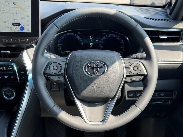 ハリアーハイブリッド Z レザーパッケージ・ナイトシェード 【特別仕様車!!!ナイトシェード!!!】調光パノラマルーフ パノラミックビューモニター 12.3インチディスプレイオーディオ JBLサウンドシステム AC100V電源 ベンチレーション シートヒーター(42枚目)