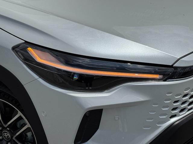 カローラクロス ハイブリッド Z 【改モデル!即納!!】パノラミックビューモニター! ブラインドスポットモニター! ハンズフリーパワーバッグドア シートヒーター1 ベンチレーション 10.5インチディスプレイオーディオ フルセグTV!(11枚目)