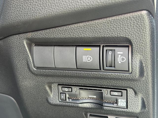 カローラクロス ハイブリッド Z 【改モデル!即納!!】パノラミックビューモニター! ブラインドスポットモニター! ハンズフリーパワーバッグドア シートヒーター1 ベンチレーション 10.5インチディスプレイオーディオ フルセグTV!(50枚目)