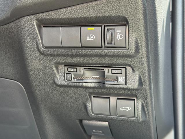 カローラクロス ハイブリッド Z 【改モデル!即納!!】パノラミックビューモニター! ブラインドスポットモニター! ハンズフリーパワーバッグドア シートヒーター1 ベンチレーション 10.5インチディスプレイオーディオ フルセグTV!(53枚目)