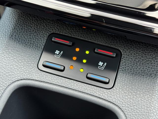 カローラクロス ハイブリッド Z 【改モデル!即納!!】パノラミックビューモニター! ブラインドスポットモニター! ハンズフリーパワーバッグドア シートヒーター1 ベンチレーション 10.5インチディスプレイオーディオ フルセグTV!(58枚目)