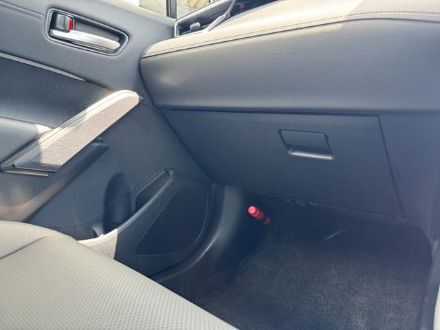 カローラクロス ハイブリッド Z 【改モデル!即納!!】パノラミックビューモニター! ブラインドスポットモニター! ハンズフリーパワーバッグドア シートヒーター1 ベンチレーション 10.5インチディスプレイオーディオ フルセグTV!(69枚目)