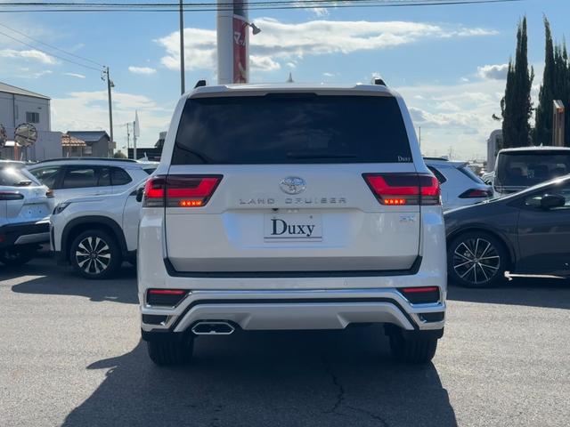 ランドクルーザー ＺＸ　【リアエンターテインメントシステム！パノラミックビューモニター！】クールＢＯＸ　ＪＢＬサウンドシステム　リアデフロック　タイヤ空気圧センサー　ブラックルーフレール　モデリスタエアロ　サンルーフ　ＢＳＭ（6枚目）