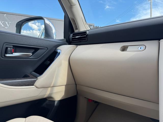 ランドクルーザー ＺＸ　【リアエンターテインメントシステム！パノラミックビューモニター！】クールＢＯＸ　ＪＢＬサウンドシステム　リアデフロック　タイヤ空気圧センサー　ブラックルーフレール　モデリスタエアロ　サンルーフ　ＢＳＭ（63枚目）