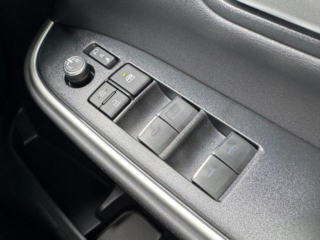 ヴォクシー ハイブリッドＳ－Ｚ　【１３．２インチフリップダウンモニター！トヨタチームメイト！】１０．５インチディスプレイオーディオ　快適利便パッケージＨｉ　ＡＣ１００Ｖ電源　両側パワースライドドア　ブラインドスポットモニター　ＥＴＣ（36枚目）