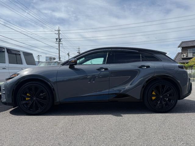 クラウンスポーツ Ｚ　【イエローキャリパー！パノラマルーフ！】　黒内装　寒冷地仕様　パノラミックビューモニター　アドバンストパーク　ヘッドアップディスプレイ　デジタルインナーミラー　ＡＣ１００Ｖ　ブラインドスポットモニター（10枚目）