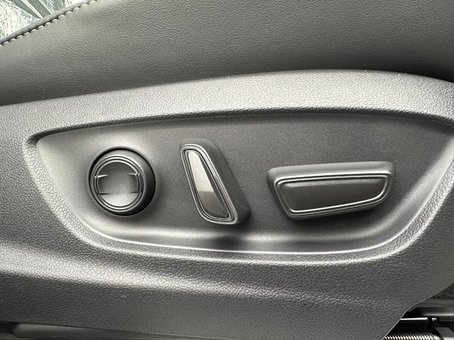 クラウンスポーツ Ｚ　【イエローキャリパー！パノラマルーフ！】　黒内装　寒冷地仕様　パノラミックビューモニター　アドバンストパーク　ヘッドアップディスプレイ　デジタルインナーミラー　ＡＣ１００Ｖ　ブラインドスポットモニター（50枚目）