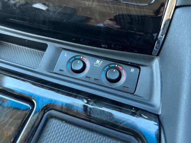 アルファード 2.5S Cパッケージ 【モデリスタフルエアロ!!ツインムーンルーフ!!】 純正ディスプレイオーディオ! ナビキット フルセグTV 後席モニター ETC2.0 デジタルインナーミラー CD/DVDデッキ スペアタイヤ BSM(48枚目)