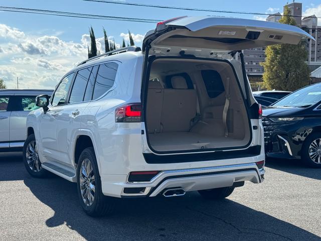 ランドクルーザー ＺＸ　【リアエンターテインメントシステム！パノラミックビューモニター！】クールＢＯＸ　ＪＢＬサウンドシステム　リアデフロック　タイヤ空気圧センサー　ブラックルーフレール　モデリスタエアロ　サンルーフ　ＢＳＭ（27枚目）