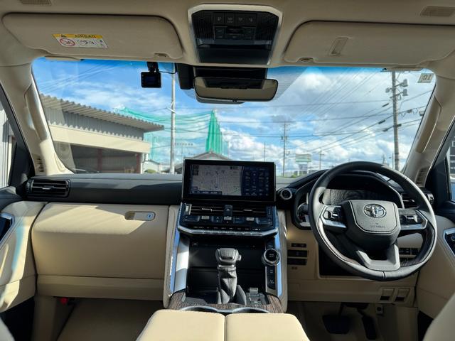 ランドクルーザー ＺＸ　【リアエンターテインメントシステム！パノラミックビューモニター！】クールＢＯＸ　ＪＢＬサウンドシステム　リアデフロック　タイヤ空気圧センサー　ブラックルーフレール　モデリスタエアロ　サンルーフ　ＢＳＭ（52枚目）