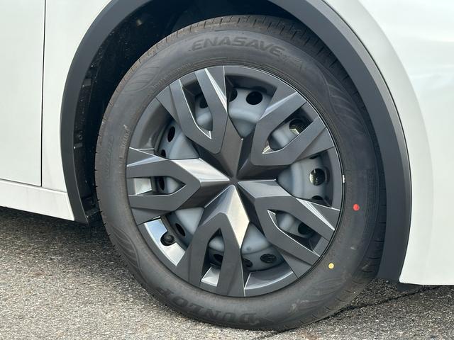 プリウス Ｇ　【ブラインドスポットモニター！！ＥＴＣ２．０！】８インチディスプレイオーディオ　ＡＣ１００Ｖ電源　トヨタセーフティセンス　エレクトロシフトマチック　電動パーキングブレーキ　全席オートウィンドウ　ＬＤＡ（19枚目）