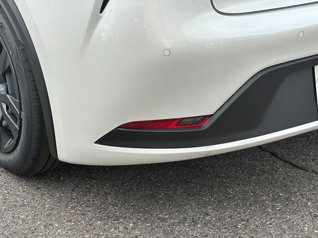 プリウス Ｇ　【ブラインドスポットモニター！！ＥＴＣ２．０！】８インチディスプレイオーディオ　ＡＣ１００Ｖ電源　トヨタセーフティセンス　エレクトロシフトマチック　電動パーキングブレーキ　全席オートウィンドウ　ＬＤＡ（29枚目）