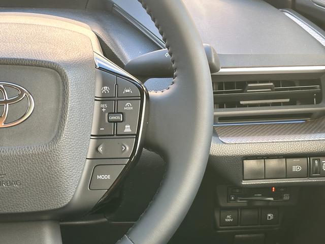 プリウス Ｇ　【ブラインドスポットモニター！！ＥＴＣ２．０！】８インチディスプレイオーディオ　ＡＣ１００Ｖ電源　トヨタセーフティセンス　エレクトロシフトマチック　電動パーキングブレーキ　全席オートウィンドウ　ＬＤＡ（43枚目）