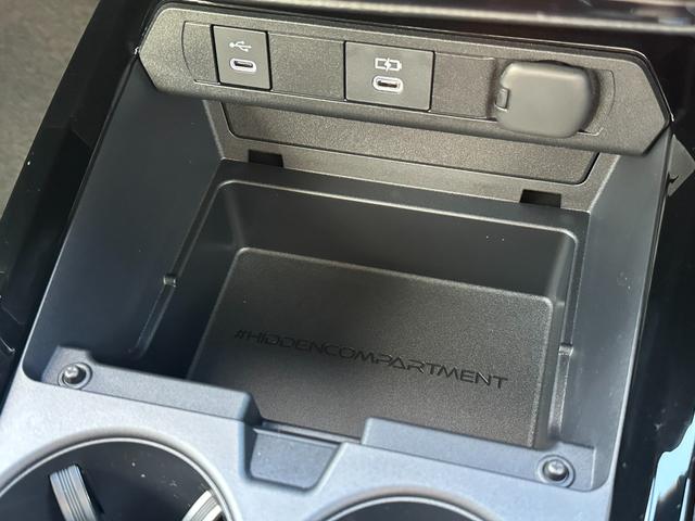 プリウス Ｇ　【ブラインドスポットモニター！！ＥＴＣ２．０！】８インチディスプレイオーディオ　ＡＣ１００Ｖ電源　トヨタセーフティセンス　エレクトロシフトマチック　電動パーキングブレーキ　全席オートウィンドウ　ＬＤＡ（55枚目）