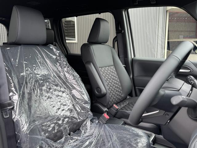 ヴォクシー ハイブリッドＳ－Ｚ　【パノラミックビューモニター！快適利便パッケージＨｉ】１０．５インチディスプレイオーディオ　三眼ＬＥＤヘッドライト　ＨＵＤ　デジタルインナーミラー　スペアタイヤ　ＣＤ／ＤＶＤデッキ　アドバンストパーク（66枚目）