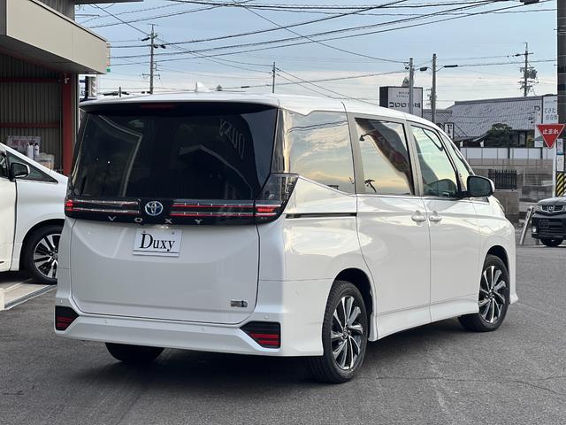 ヴォクシー ハイブリッドＳ－Ｚ　【１３．２インチフリップダウンモニター！トヨタチームメイト！】１０．５インチディスプレイオーディオ　快適利便パッケージＨｉ　ＡＣ１００Ｖ電源　両側パワースライドドア　ブラインドスポットモニター　ＥＴＣ（19枚目）