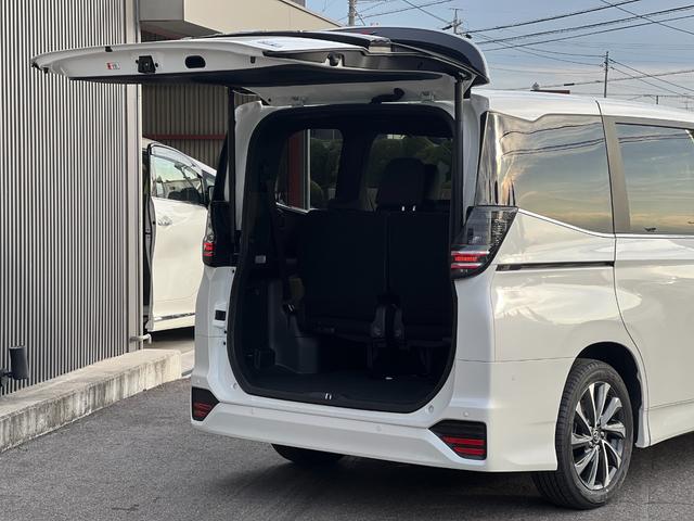 ヴォクシー ハイブリッドＳ－Ｚ　【１３．２インチフリップダウンモニター！トヨタチームメイト！】１０．５インチディスプレイオーディオ　快適利便パッケージＨｉ　ＡＣ１００Ｖ電源　両側パワースライドドア　ブラインドスポットモニター　ＥＴＣ（23枚目）