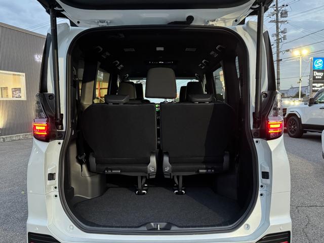 ヴォクシー ハイブリッドＳ－Ｚ　【改モデル！！快適利便パッケージＨｉ！！】１０．５インチディスプレイオーディオ　ＣＤ／ＤＶＤデッキ　三眼ＬＥＤヘッドライト　ユニバーサルステップ　ブラインドスポットモニター　オットマン　シートヒーター（79枚目）