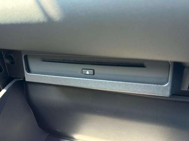 ヴォクシー ハイブリッドＳ－Ｚ　【ドライビングサポートパッケージ！快適利便パッケージＨｉ！】　１０．５ＤＡＰｌｕｓ　トヨタチームメイト　ブラインドスポットモニター　両側電動スライドドア　パノラミックビューモニター　アドバンスドパーク（49枚目）