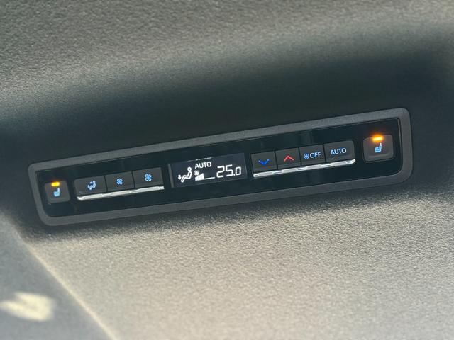 ヴォクシー ハイブリッドＳ－Ｚ　【ドライビングサポートパッケージ！快適利便パッケージＨｉ！】　１０．５ＤＡＰｌｕｓ　トヨタチームメイト　ブラインドスポットモニター　両側電動スライドドア　パノラミックビューモニター　アドバンスドパーク（70枚目）