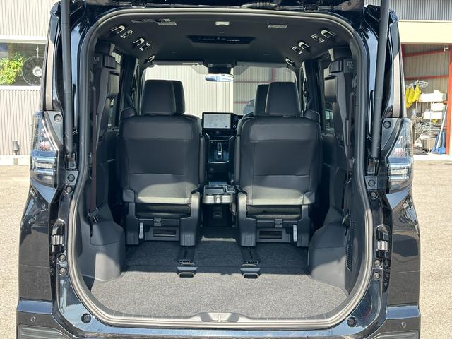 ヴォクシー ハイブリッドＳ－Ｚ　【ドライビングサポートパッケージ！快適利便パッケージＨｉ！】　１０．５ＤＡＰｌｕｓ　トヨタチームメイト　ブラインドスポットモニター　両側電動スライドドア　パノラミックビューモニター　アドバンスドパーク（76枚目）