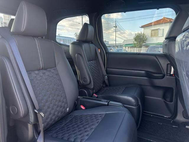 ヴォクシー ハイブリッドＳ－Ｚ　【２０２５年次改良モデル！アドバンスドドライブ】ブラインドスポットモニター　ヘッドアップディスプレイ　三眼ＬＥＤヘッドライト　シートヒーター　オットマン　両側パワースライドドア　快適利便パッケージＨｉ（69枚目）