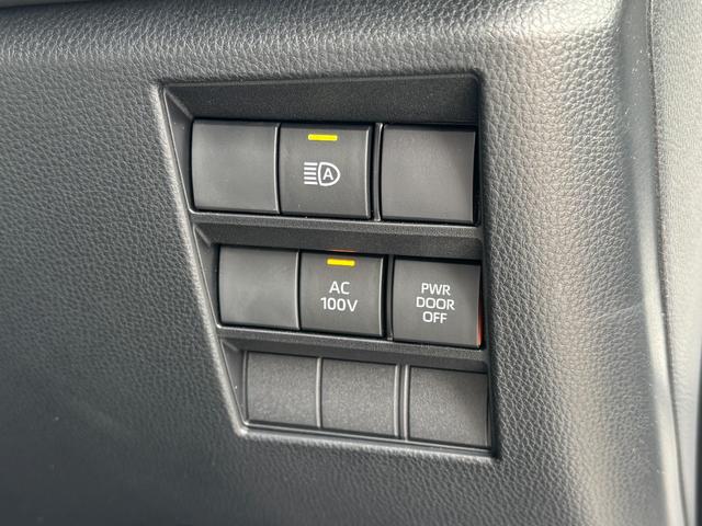 ヴォクシー ハイブリッドＳ－Ｚ　【パノラミックビューモニター！快適利便パッケージＨｉ】１０．５インチディスプレイオーディオ　三眼ＬＥＤヘッドライト　ＨＵＤ　デジタルインナーミラー　スペアタイヤ　ＣＤ／ＤＶＤデッキ　アドバンストパーク（45枚目）