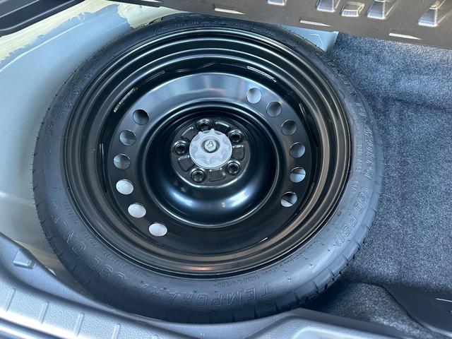 ヴォクシー ハイブリッドＳ－Ｚ　【パノラミックビューモニター！快適利便パッケージＨｉ】１０．５インチディスプレイオーディオ　三眼ＬＥＤヘッドライト　ＨＵＤ　デジタルインナーミラー　スペアタイヤ　ＣＤ／ＤＶＤデッキ　アドバンストパーク（79枚目）