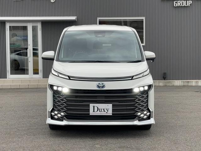 ヴォクシー 　【１０．５インチディスプレイオーディオＰｌｕｓ！！三眼ＬＥＤヘッドライト】　両側電動スライドドア　ＨＤＭＩ入力端子　フルセグＴＶ　クルーズコントロール　シートヒーター　ＣＤ／ＤＶＤデッキ　ＥＴＣ２．０（5枚目）