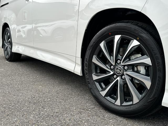 ヴォクシー 　【１０．５インチディスプレイオーディオＰｌｕｓ！！三眼ＬＥＤヘッドライト】　両側電動スライドドア　ＨＤＭＩ入力端子　フルセグＴＶ　クルーズコントロール　シートヒーター　ＣＤ／ＤＶＤデッキ　ＥＴＣ２．０（20枚目）