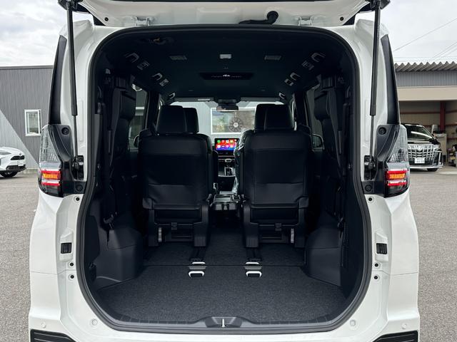 ヴォクシー 　【１０．５インチディスプレイオーディオＰｌｕｓ！！三眼ＬＥＤヘッドライト】　両側電動スライドドア　ＨＤＭＩ入力端子　フルセグＴＶ　クルーズコントロール　シートヒーター　ＣＤ／ＤＶＤデッキ　ＥＴＣ２．０（75枚目）