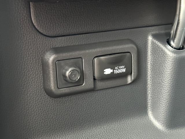 ヴォクシー 　【１０．５インチディスプレイオーディオＰｌｕｓ！！三眼ＬＥＤヘッドライト】　両側電動スライドドア　ＨＤＭＩ入力端子　フルセグＴＶ　クルーズコントロール　シートヒーター　ＣＤ／ＤＶＤデッキ　ＥＴＣ２．０（80枚目）