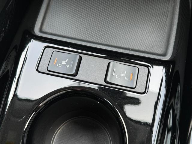 プリウス Ｓツーリングセレクション・ブラックエディション　【特別仕様車！ツートンカラー！！】純正８インチディスプレイオーディオ　両席シートヒーター　ドラレコ前後　クルーズコントロール　ＡＣ１００Ｖコンセント　トヨタセーフティセンス　パノラミックビューモニター（52枚目）
