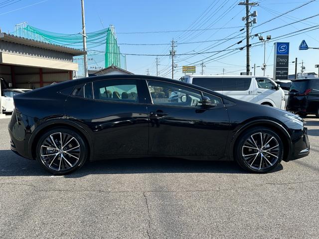 プリウス Ｚ　【１２．３インチディスプレイオーディオ！　デジタルインナーミラー！！】　ドラレコ前後　アドバンストパーク　パノラミックビューモニター　ベンチレーション　ワイヤレス充電　パワーバックドア　シートヒーター（8枚目）