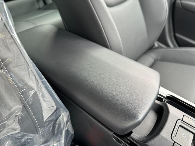 プリウス Ｚ　【１２．３インチディスプレイオーディオ！　デジタルインナーミラー！！】　ドラレコ前後　アドバンストパーク　パノラミックビューモニター　ベンチレーション　ワイヤレス充電　パワーバックドア　シートヒーター（55枚目）