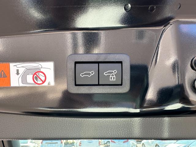 プリウス Ｚ　【１２．３インチディスプレイオーディオ！　デジタルインナーミラー！！】　ドラレコ前後　アドバンストパーク　パノラミックビューモニター　ベンチレーション　ワイヤレス充電　パワーバックドア　シートヒーター（75枚目）