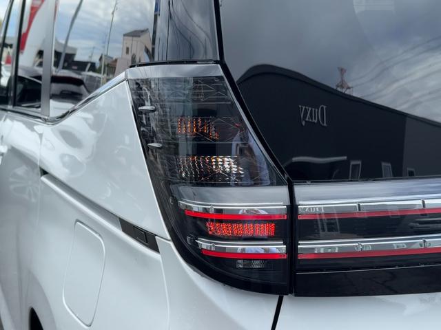 ヴォクシー ハイブリッドS-Z 【パノラミックビューモニター!!ヘッドアップディスプレイ!!】10.5インチディスプレイオーディオ CD/DVDデッキ 3眼LEDヘッドライト 快適利便パッケージHi 寒冷地仕様 BSM Uステップ!(24枚目)