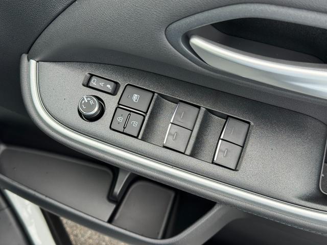 ヴォクシー ハイブリッドS-Z 【パノラミックビューモニター!!ヘッドアップディスプレイ!!】10.5インチディスプレイオーディオ CD/DVDデッキ 3眼LEDヘッドライト 快適利便パッケージHi 寒冷地仕様 BSM Uステップ!(48枚目)