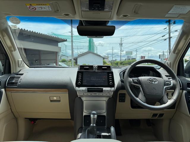 ランドクルーザープラド ＴＸ　Ｌパッケージ　マットブラックエディション　【特別仕様車！！メーカーナビ！！】パノラミックビューモニター！　サンルーフ　ルーフレール　９インチディスプレイオーディオ　７人乗り　ブラインドスポットモニター　寒冷地仕様　ルーフレール　ベージュ内装！（40枚目）