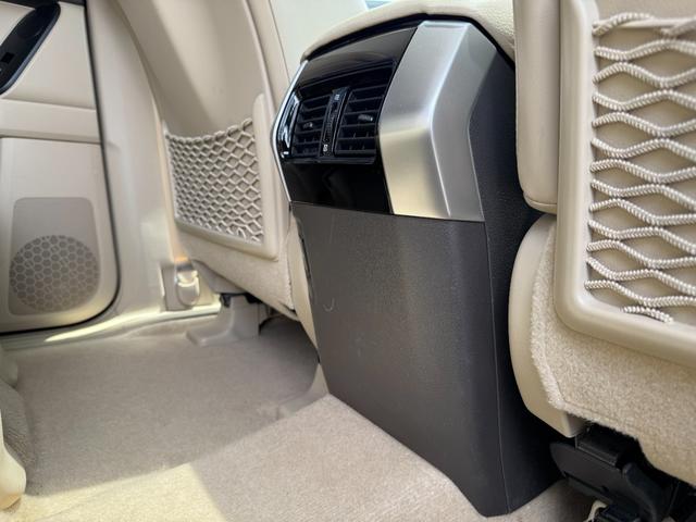 ランドクルーザープラド ＴＸ　Ｌパッケージ　マットブラックエディション　【特別仕様車！！メーカーナビ！！】パノラミックビューモニター！　サンルーフ　ルーフレール　９インチディスプレイオーディオ　７人乗り　ブラインドスポットモニター　寒冷地仕様　ルーフレール　ベージュ内装！（78枚目）