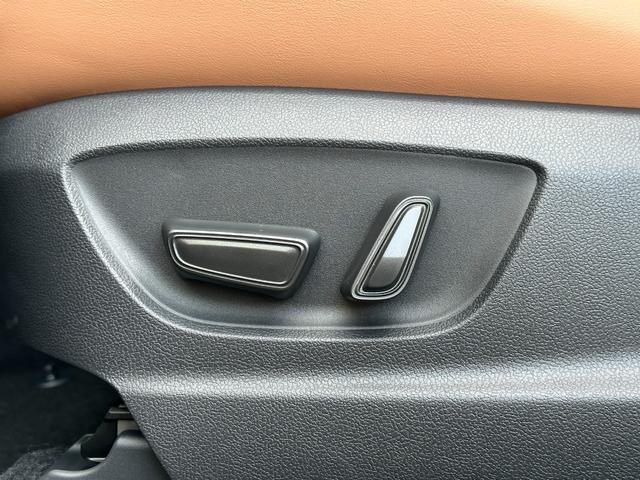 クラウンスポーツ Ｚ　【即納！パノラマルーフ！】１２．３インチディスプレイオーディオ　デジタルインナーミラー　ドラレコ前後　パノラミックビューモニター　２１インチアルミホイール　ワイヤレス充電　ハンズフリーパワーバックドア（65枚目）