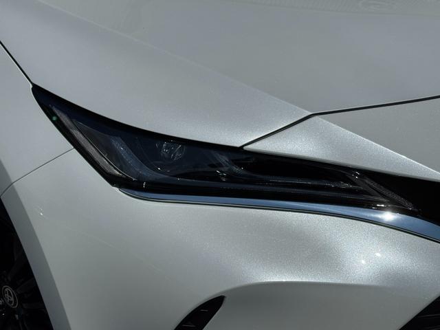 ハリアーハイブリッド Ｚ　レザーパッケージ・ナイトシェード　【特別仕様車！！！ナイトシェード！！！】調光パノラマルーフ　パノラミックビューモニター　１２．３インチディスプレイオーディオ　ＪＢＬサウンドシステム　ＡＣ１００Ｖ電源　ベンチレーション　シートヒーター（11枚目）