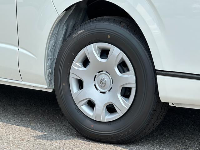 ハイエースバン ロングスーパーＧＬ　ダークプライムＳ　【即納！！特別仕様車！！】　２０周年限定スカッフプレート　パノラミックビューモニター　デジタルインナーミラー　両側パワースライドドア　レーンディパーチャーアラート　ＡＣ１００Ｖ電源　ハーフレザーシート（15枚目）
