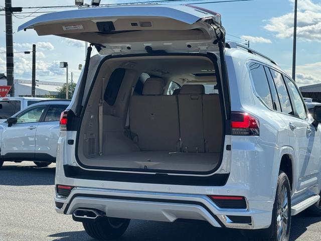 ランドクルーザー ＺＸ　【リアエンターテインメントシステム！パノラミックビューモニター！】クールＢＯＸ　ＪＢＬサウンドシステム　リアデフロック　タイヤ空気圧センサー　ブラックルーフレール　モデリスタエアロ　サンルーフ　ＢＳＭ（30枚目）