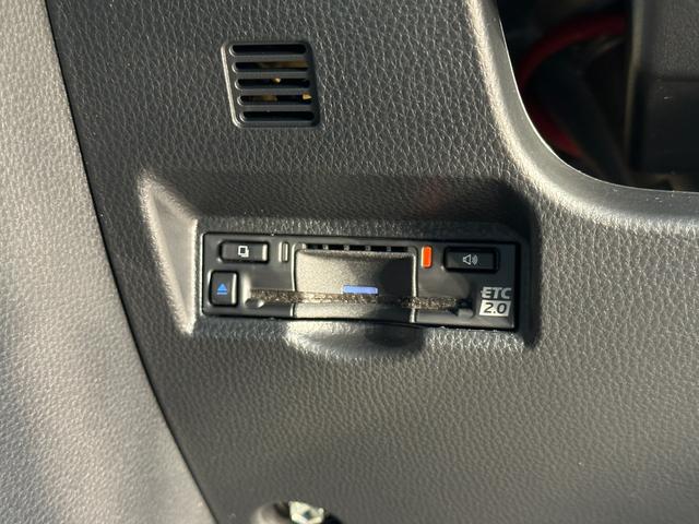 ヴォクシー ハイブリッドＳ－Ｚ　【快適利便パッケージＨｉ！！１０．５ディスプレイオーディオＰｌｕｓ！！】　トヨタチームメイト　ブラインドスポットモニター　両側電動パワースライドドア　ヘッドアップディスプレイ　デジタルインナーミラー（38枚目）